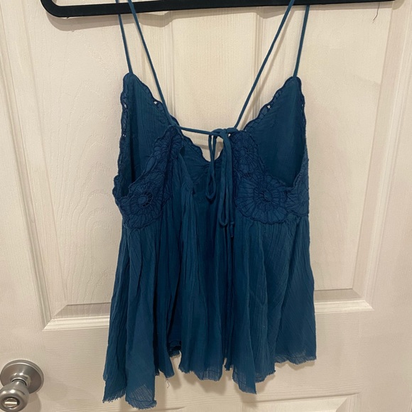 FREE PEOPLE TOP✨ - Picture 2 of 7